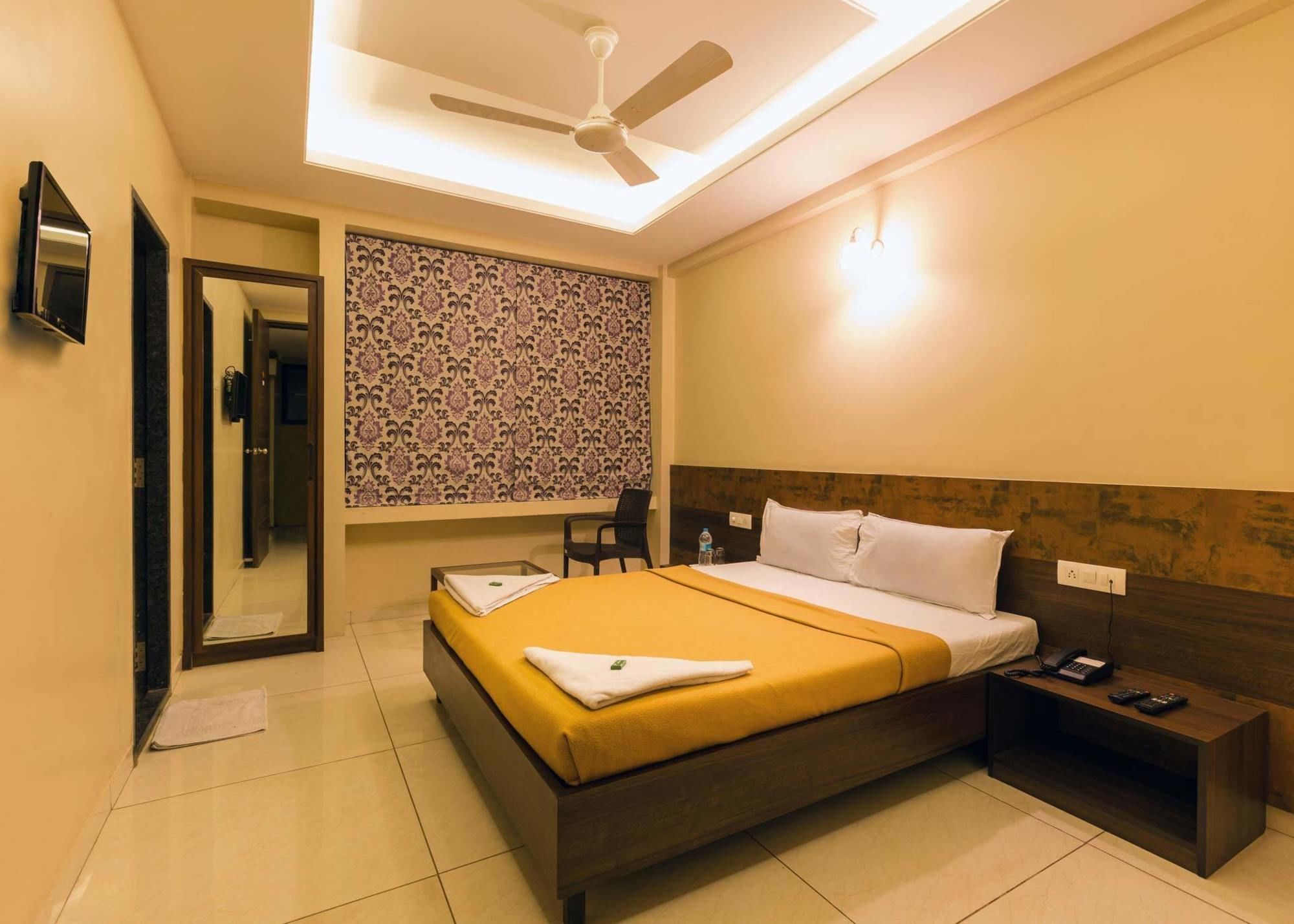 Hotel Darshan كولهابور المظهر الخارجي الصورة